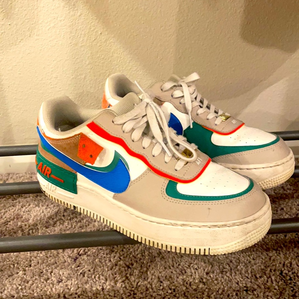 Women’s size 9 Air Force 1s